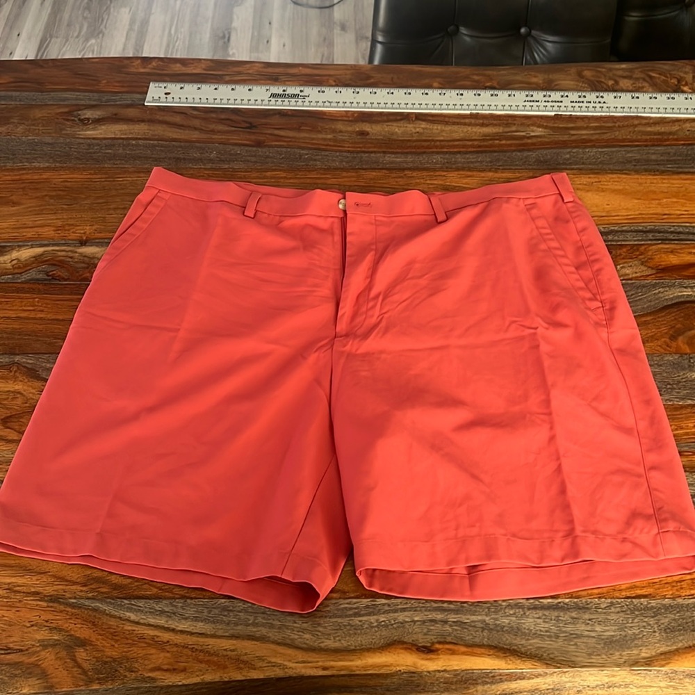 Men’s Peter Millar golf shorts 44